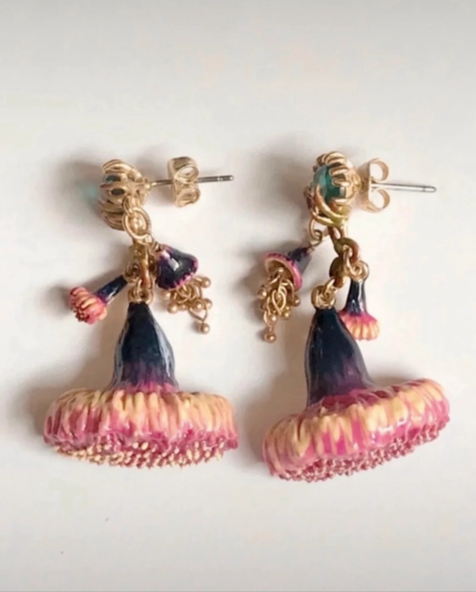 Boucles d’oreilles dorées les nereides  – photo 3
